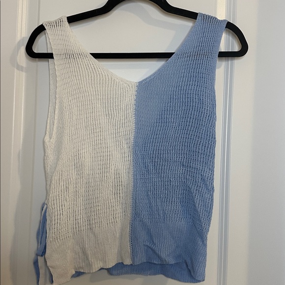 Fine Knit Color Blocking Sleeveless V-Neck Loose Relaxed Fit Wrap Top - Picture 6 of 6